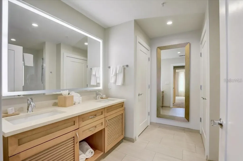 5325 Marina Drive Holmes Beach FL 34217