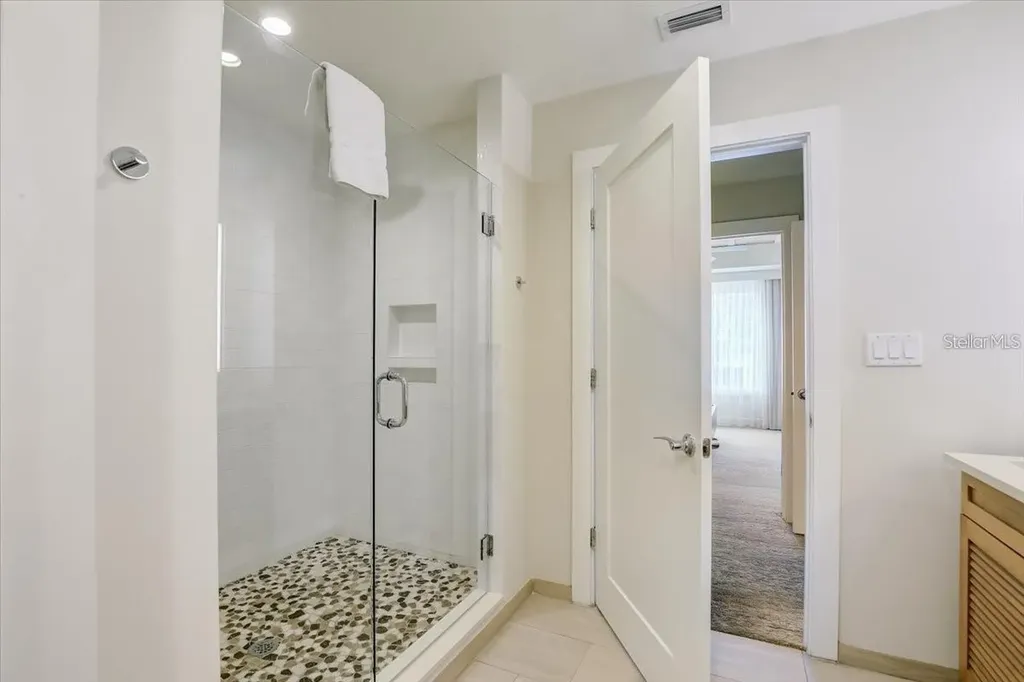 5325 Marina Drive Holmes Beach FL 34217