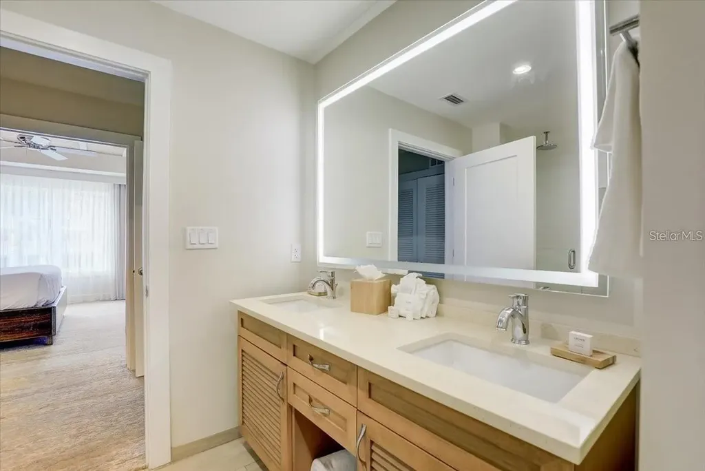 5325 Marina Drive Holmes Beach FL 34217