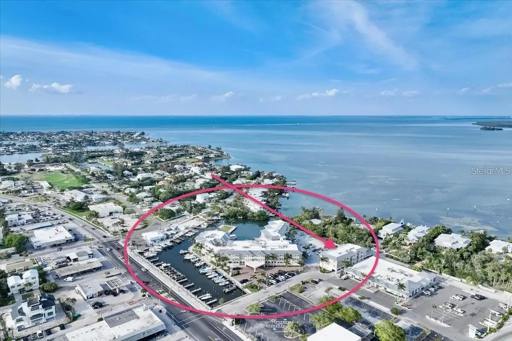 5325 Marina Drive Holmes Beach FL 34217