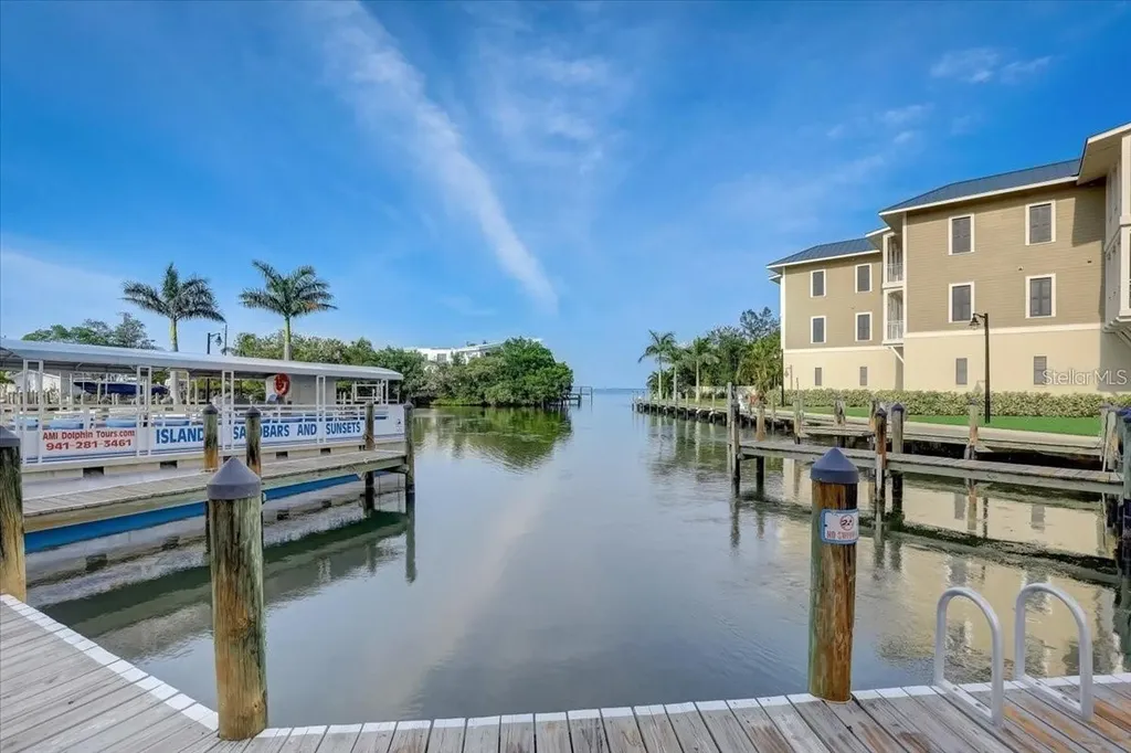 5325 Marina Drive Holmes Beach FL 34217
