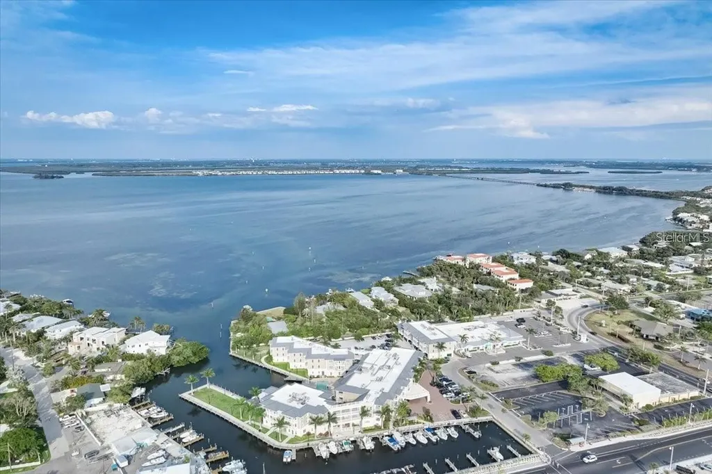 5325 Marina Drive Holmes Beach FL 34217