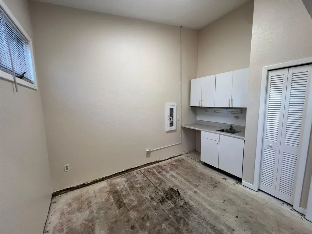 5427 Water Street New Port Richey FL 34652