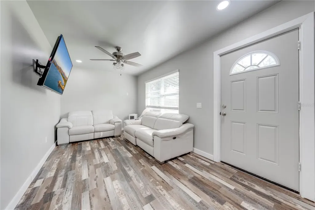 150 N Post Office Road Kenansville FL 34739