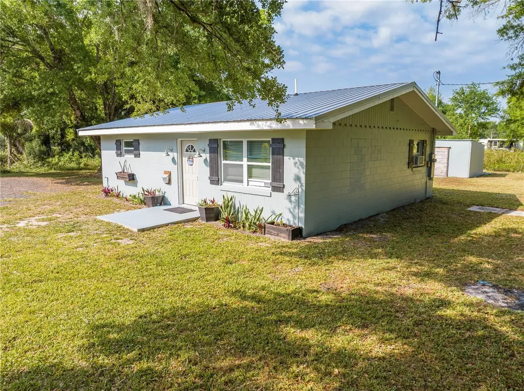 150 N Post Office Road Kenansville FL 34739