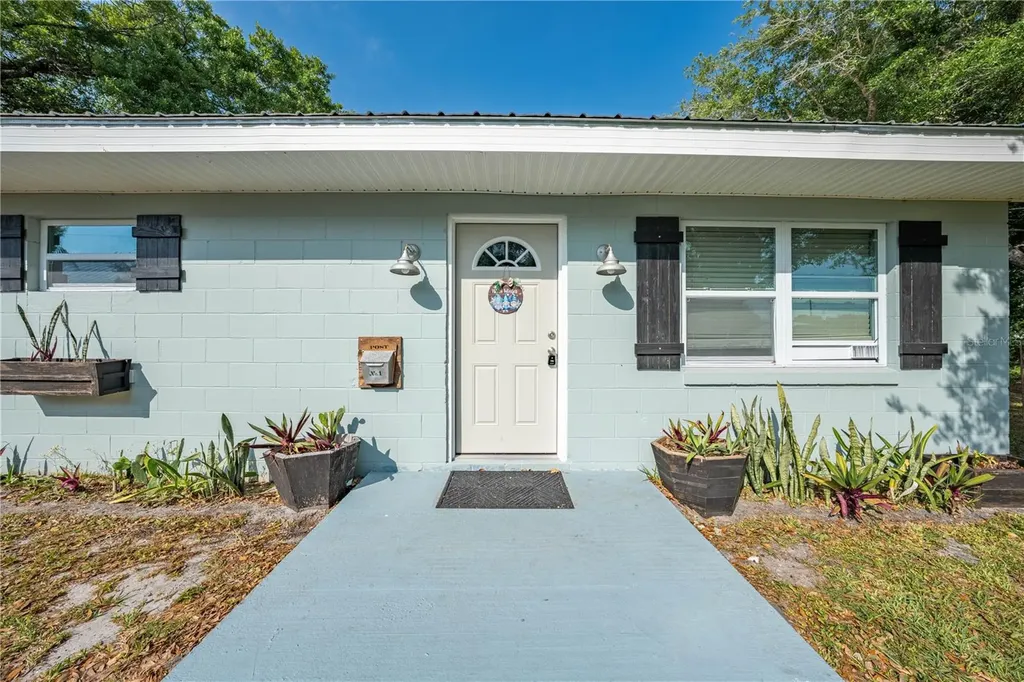 150 N Post Office Road Kenansville FL 34739