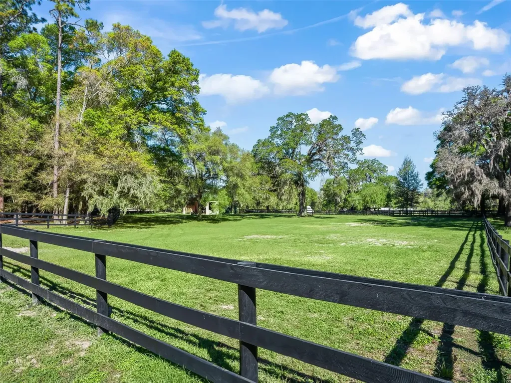 3 Carry Back Road Ocala FL 34482