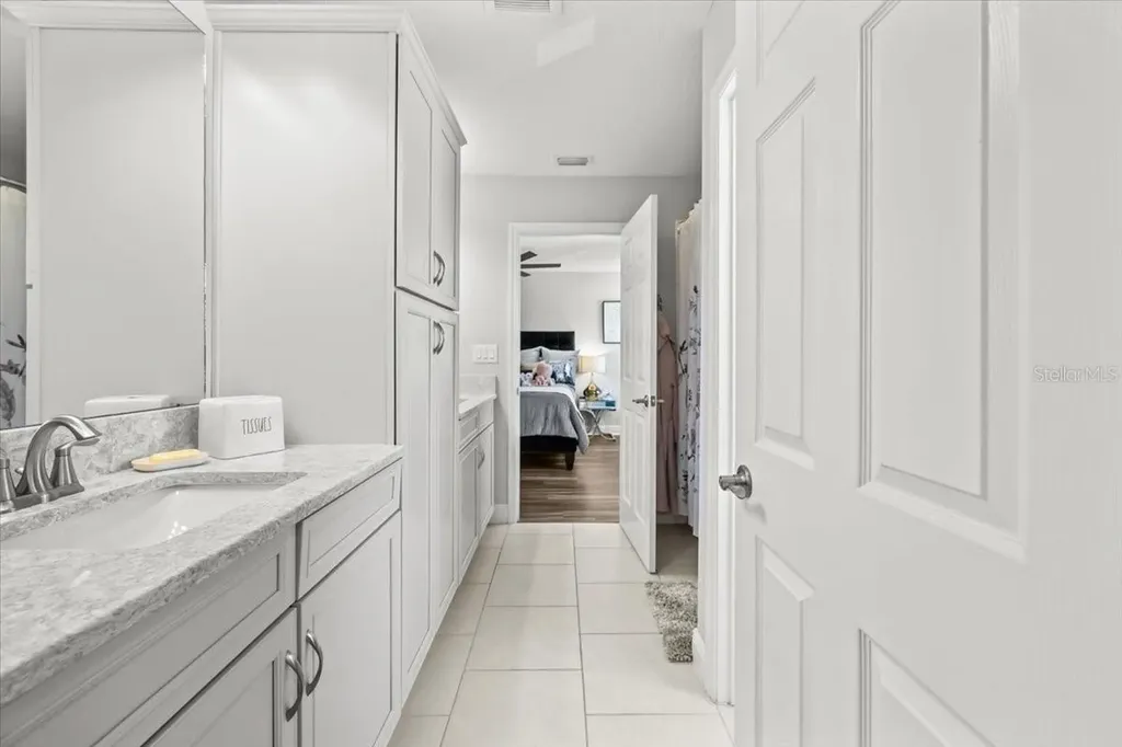 5809 Alabaster Stone Lane Apollo Beach FL 33572