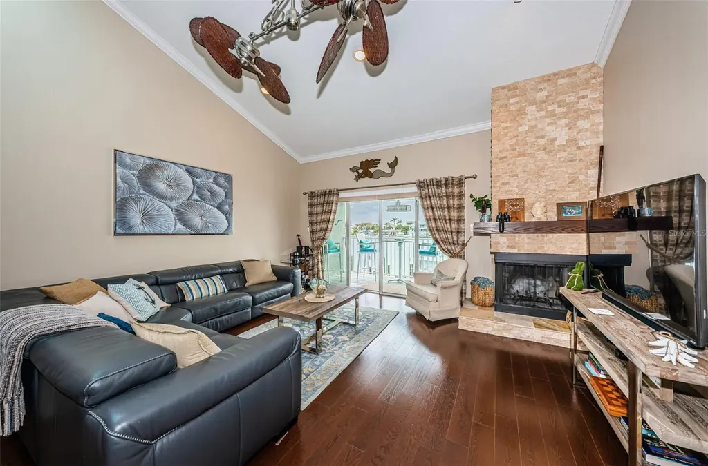 2515 Bay Boulevard Indian Rocks Beach FL 33785