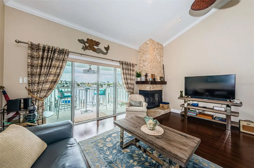 2515 Bay Boulevard Indian Rocks Beach FL 33785