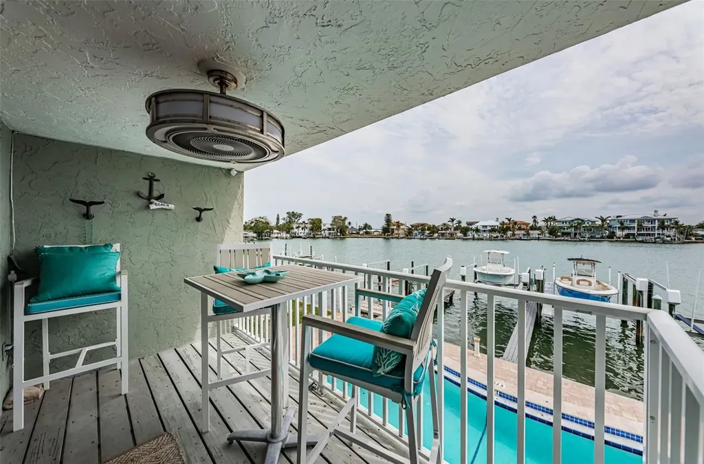 2515 Bay Boulevard Indian Rocks Beach FL 33785