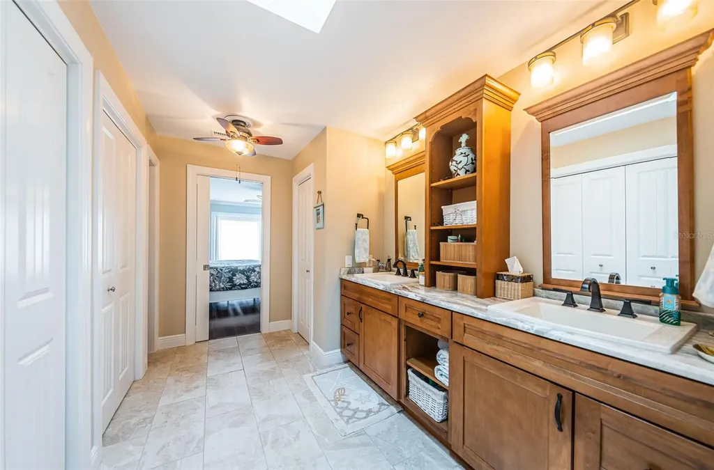 2515 Bay Boulevard Indian Rocks Beach FL 33785