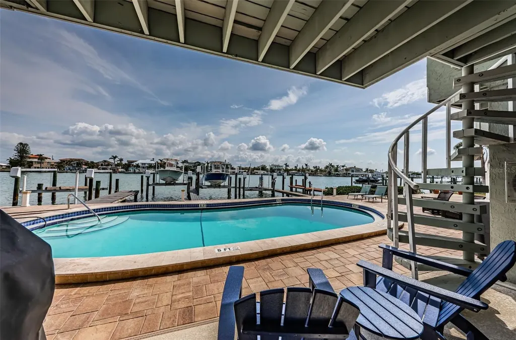 2515 Bay Boulevard Indian Rocks Beach FL 33785