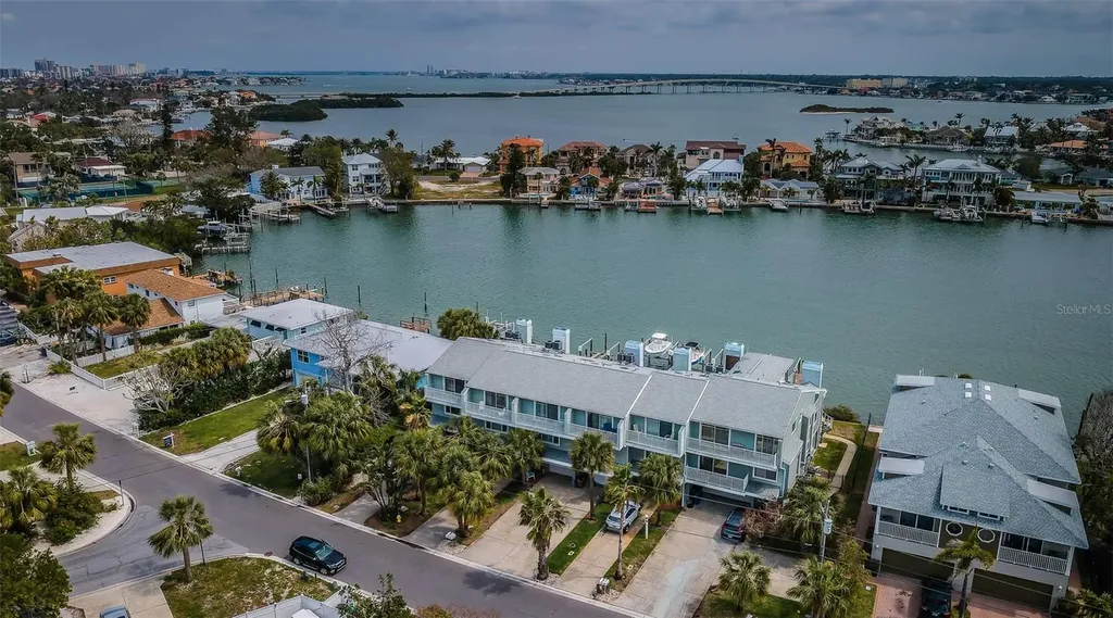 2515 Bay Boulevard Indian Rocks Beach FL 33785