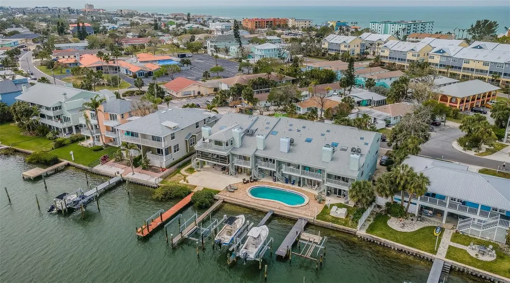 2515 Bay Boulevard Indian Rocks Beach FL 33785