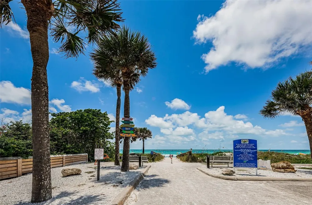 2515 Bay Boulevard Indian Rocks Beach FL 33785