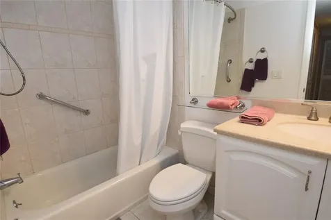 1512 Pelican Point Drive Sarasota FL 34231
