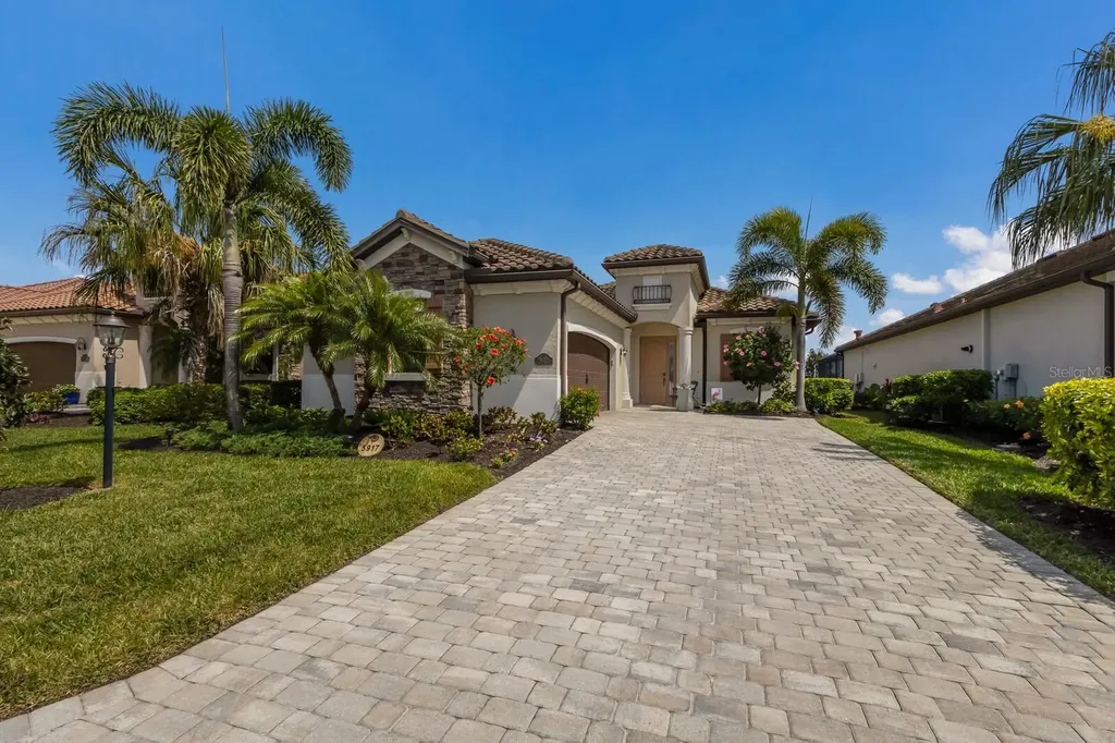 5917 Cessna Run Lakewood Ranch FL 34211