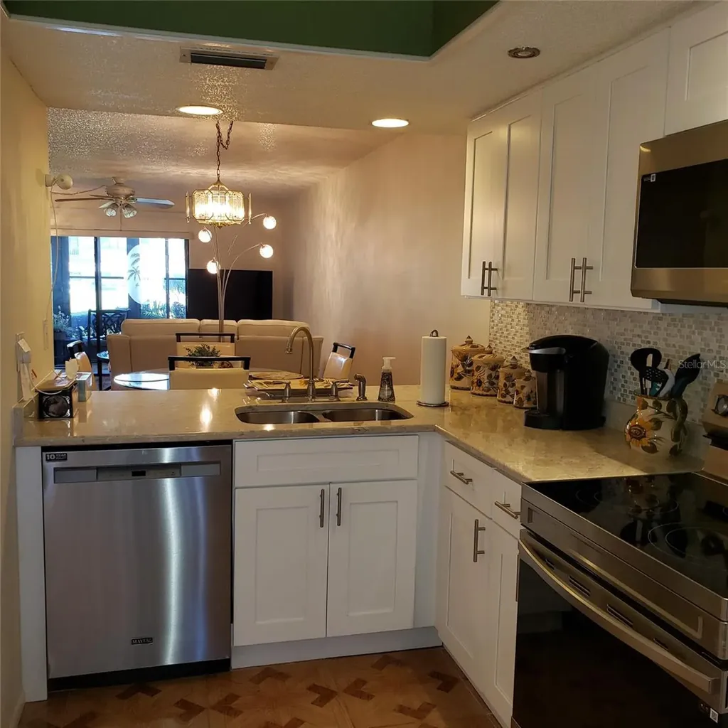 113 Nina Way Oldsmar FL 34677