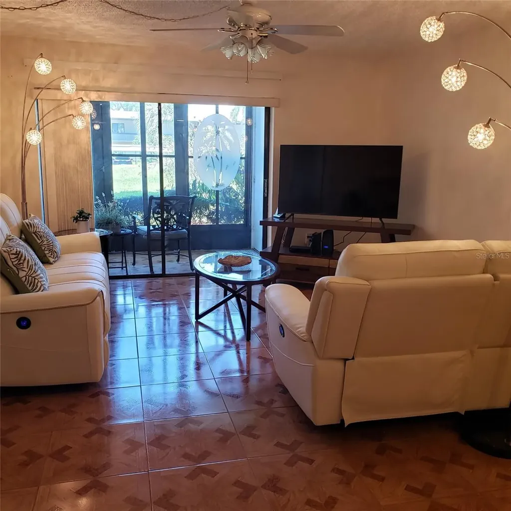 113 Nina Way Oldsmar FL 34677