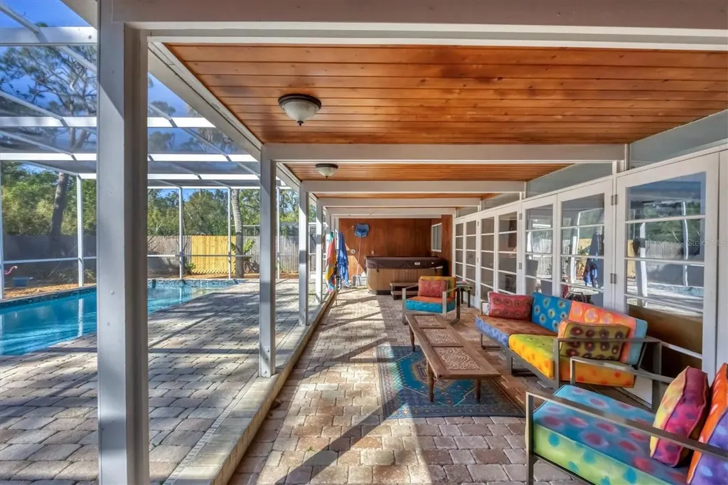 448 58th Street Sarasota FL 34243