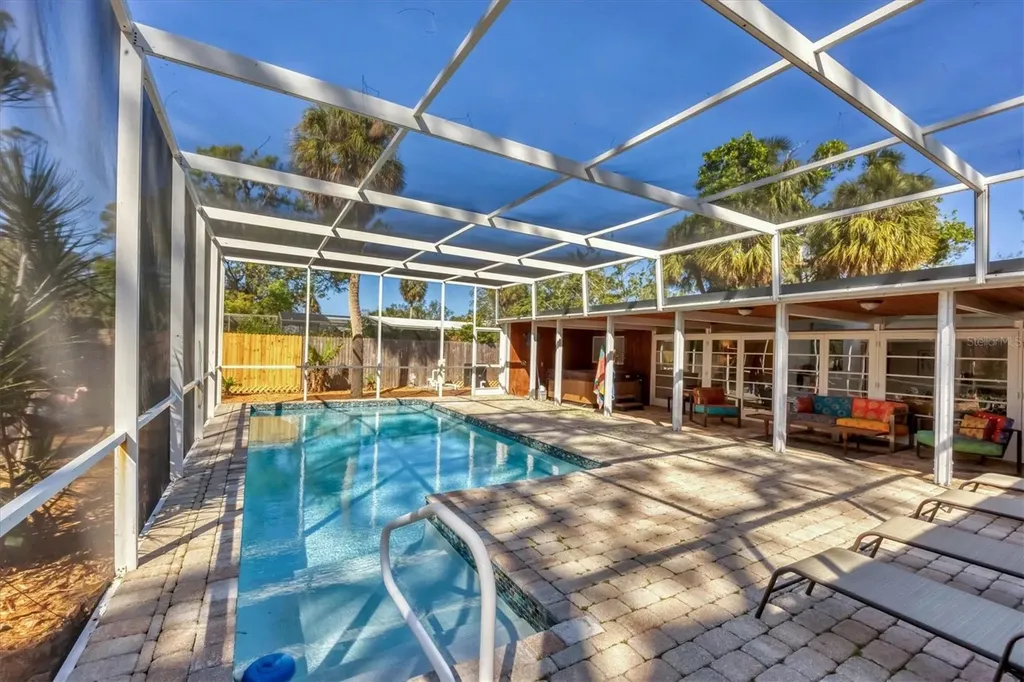 448 58th Street Sarasota FL 34243