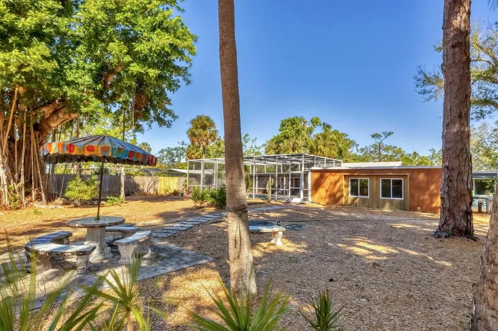448 58th Street Sarasota FL 34243