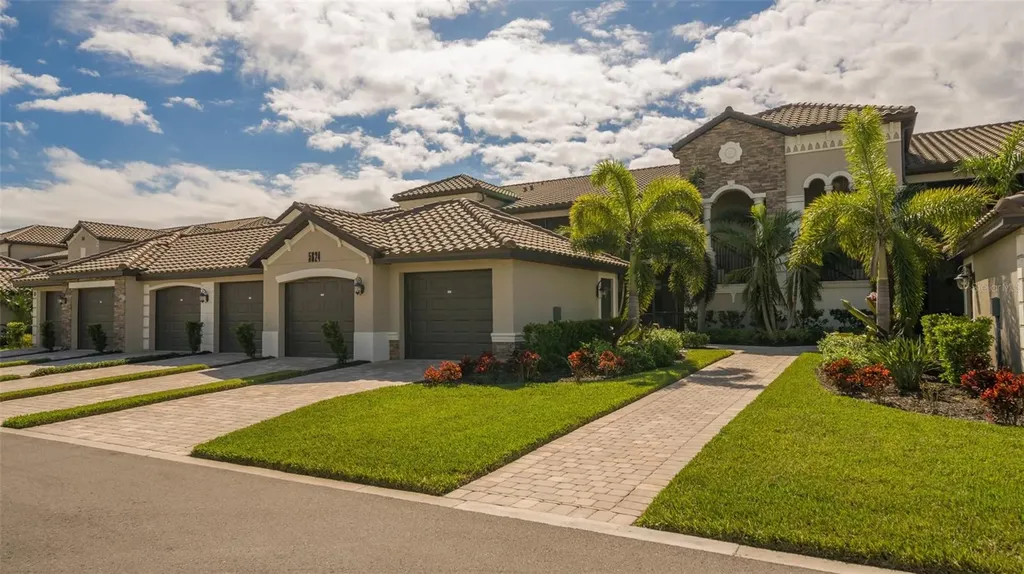 5624 Palmer Circle Bradenton FL 34211