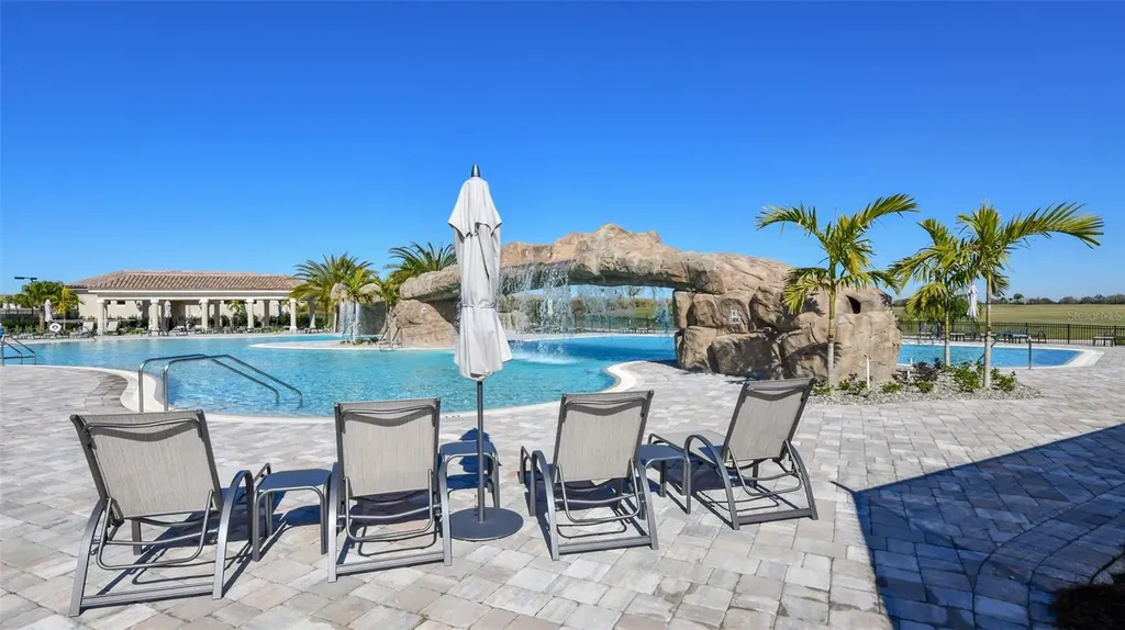 5624 Palmer Circle Bradenton FL 34211