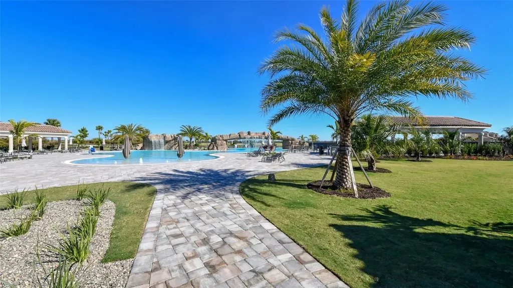 5624 Palmer Circle Bradenton FL 34211