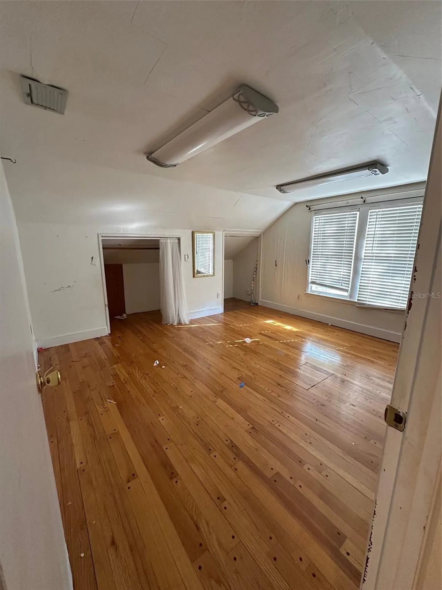 138 W Stetson Avenue Deland FL 32720