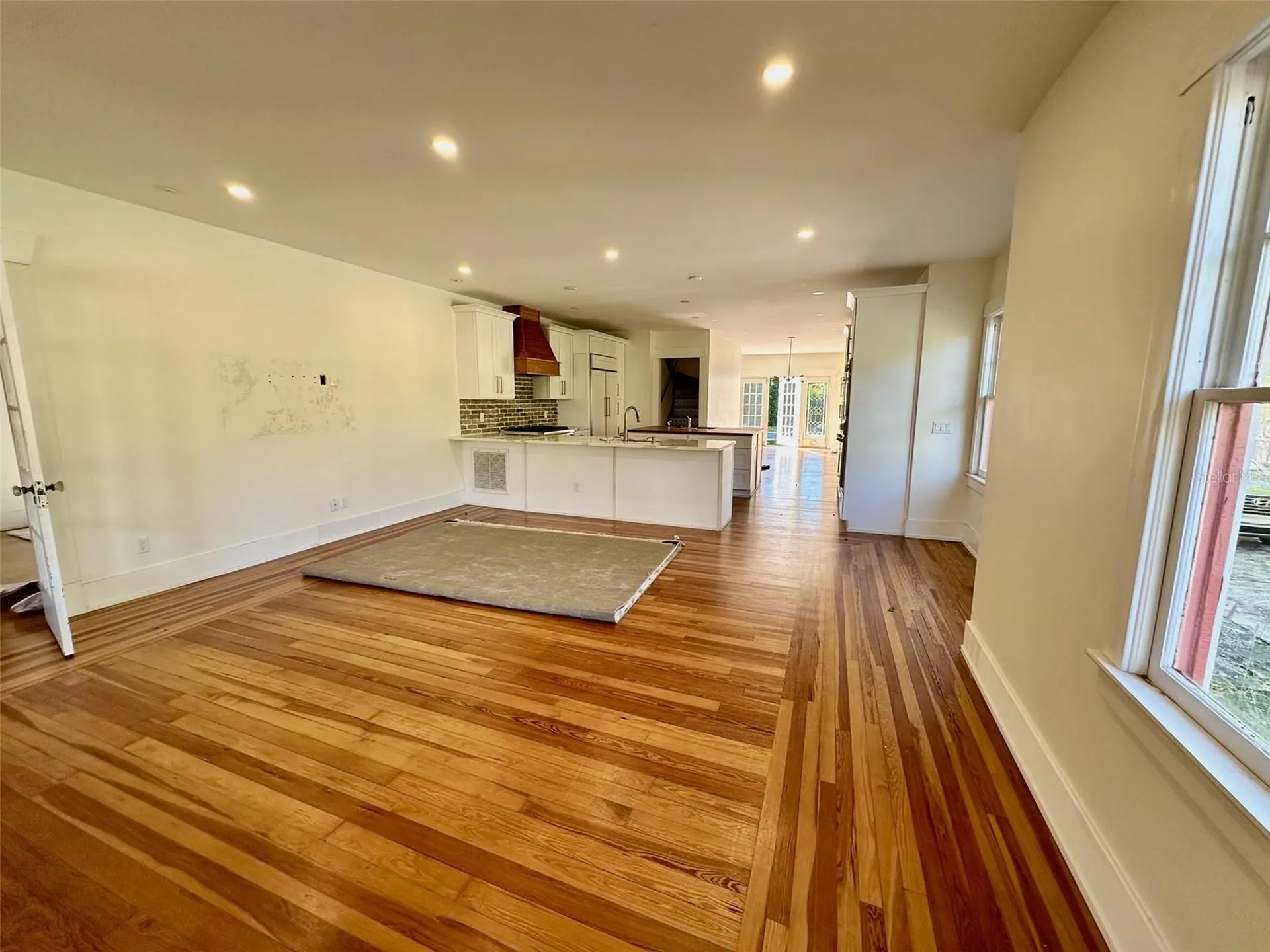 138 W Stetson Avenue Deland FL 32720