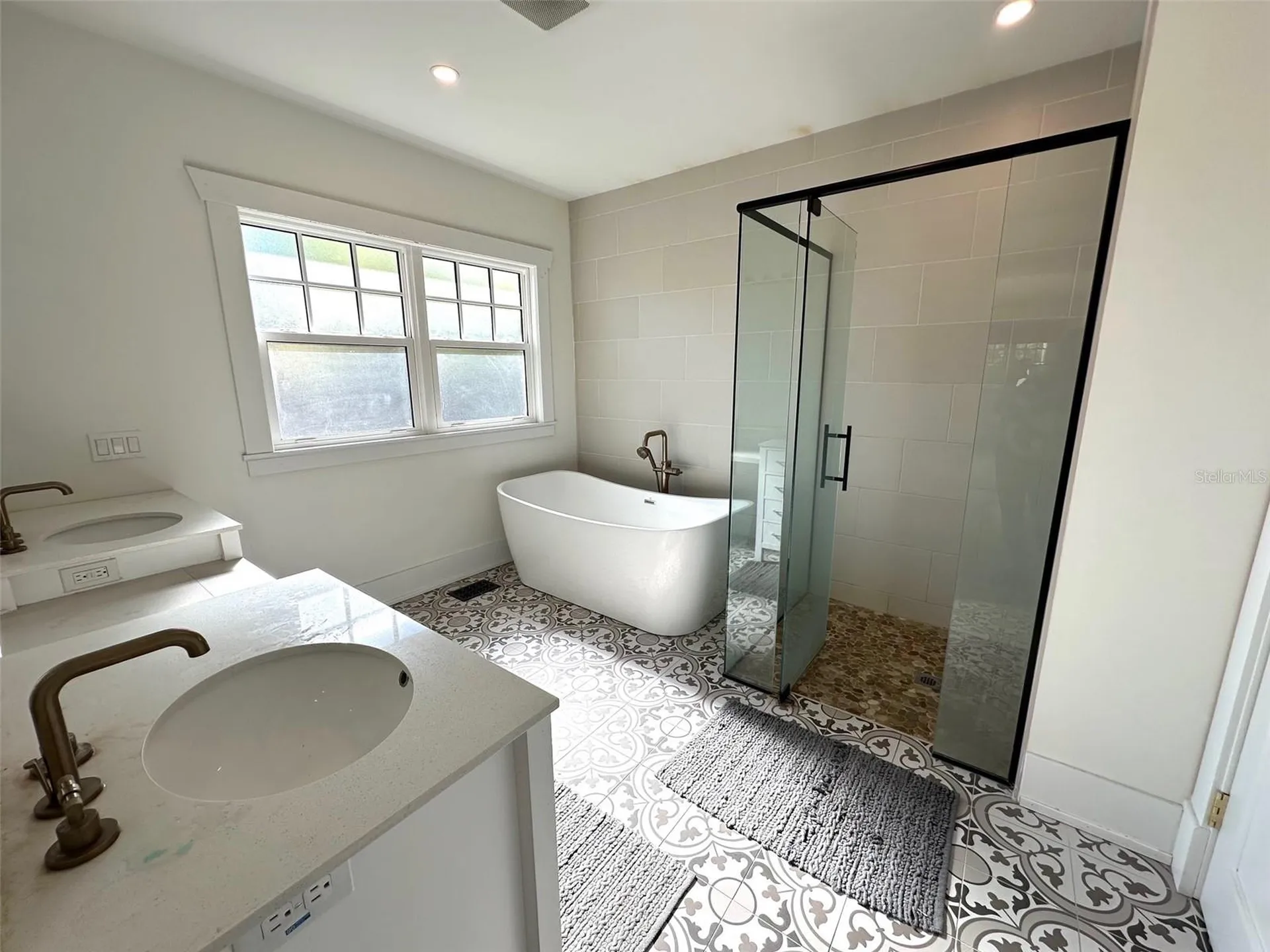 138 W Stetson Avenue Deland FL 32720