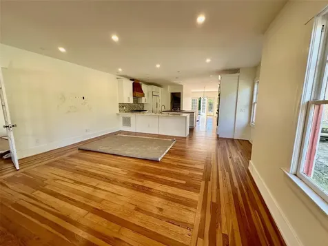 138 W Stetson Avenue Deland FL 32720