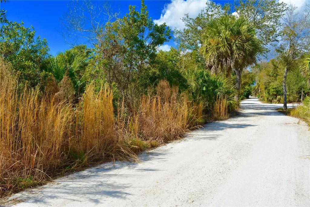 27195 Lowry Avenue Punta Gorda FL 33983