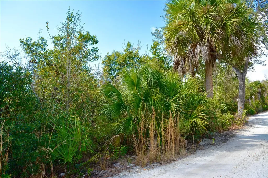 27195 Lowry Avenue Punta Gorda FL 33983