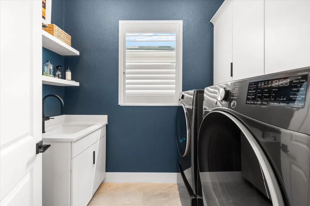 8163 Redonda Loop Lakewood Ranch FL 34202
