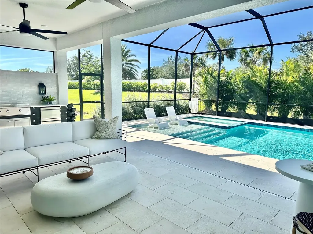 8163 Redonda Loop Lakewood Ranch FL 34202