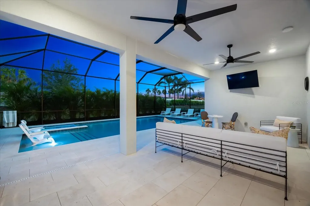 8163 Redonda Loop Lakewood Ranch FL 34202