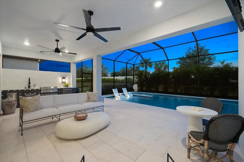 8163 Redonda Loop Lakewood Ranch FL 34202