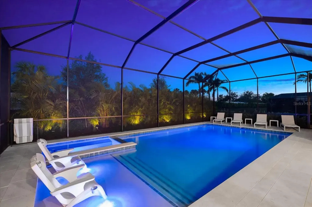 8163 Redonda Loop Lakewood Ranch FL 34202