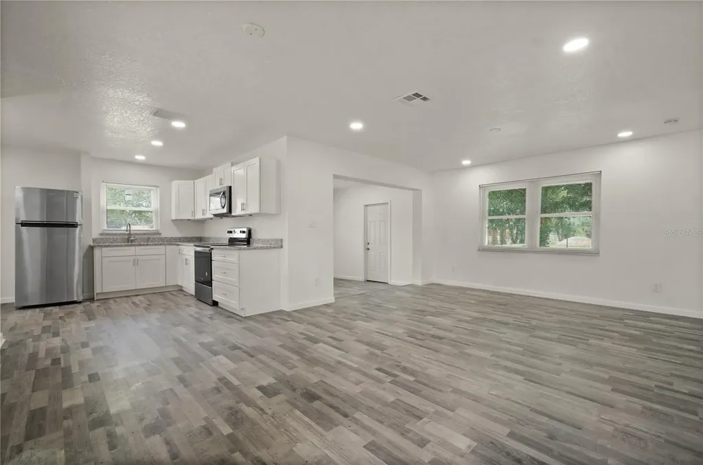 4385 Cassius Street Orlando FL 32811