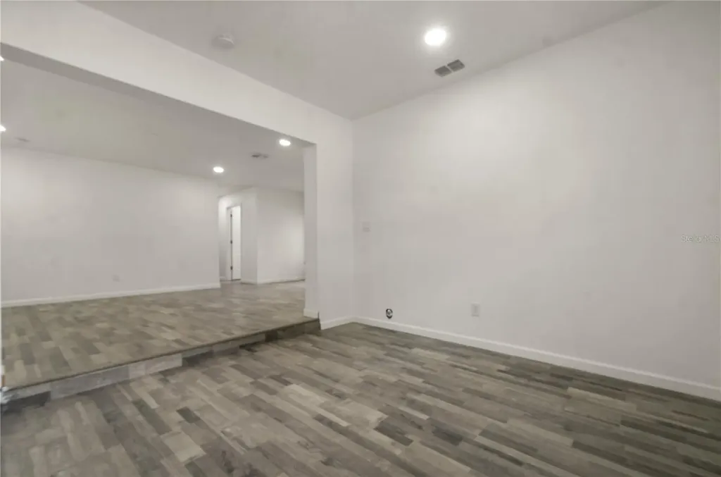 4385 Cassius Street Orlando FL 32811