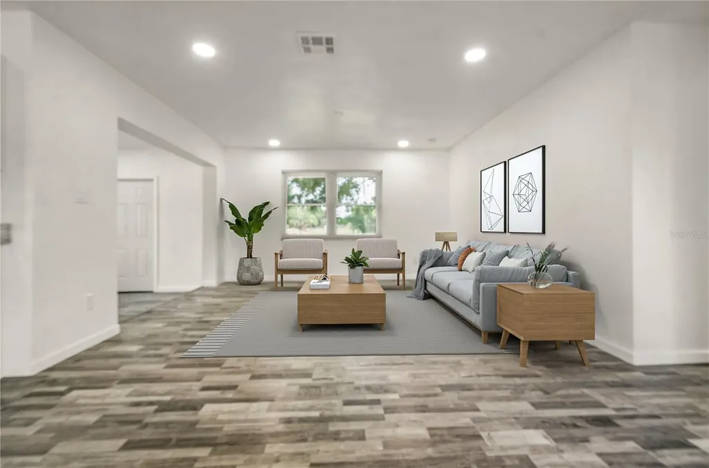 4385 Cassius Street Orlando FL 32811