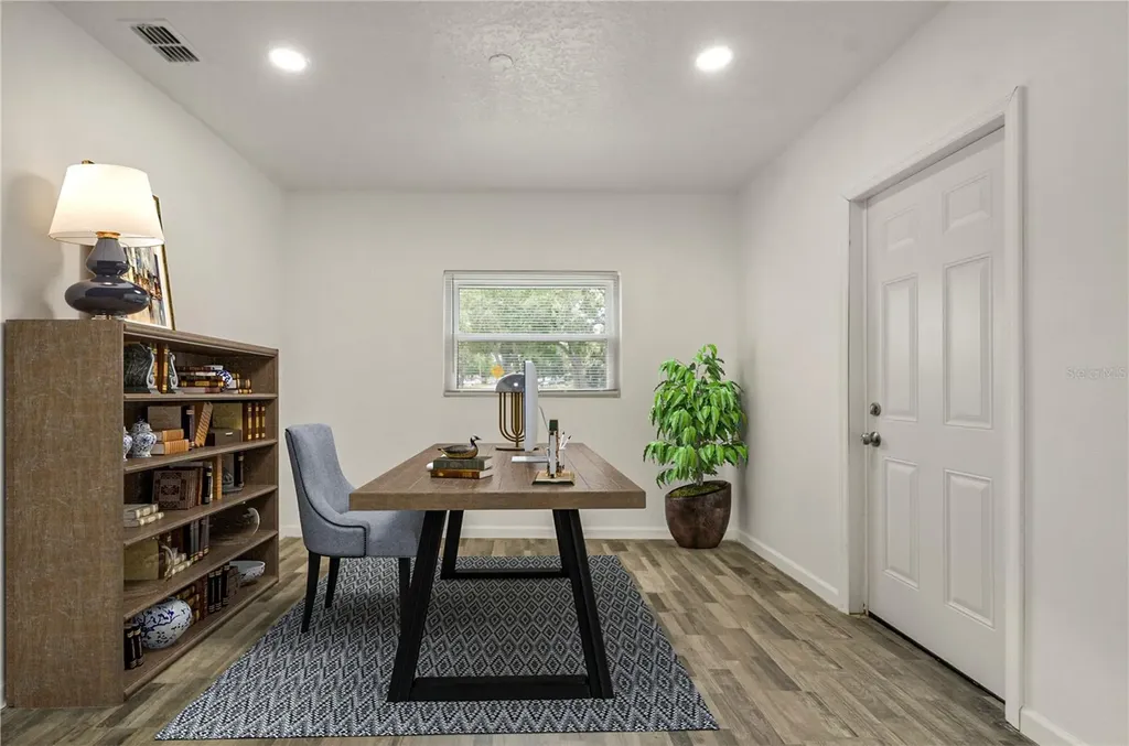 4385 Cassius Street Orlando FL 32811