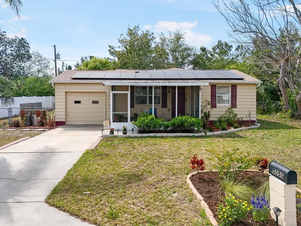 5050 68th Way N St Petersburg FL 33709