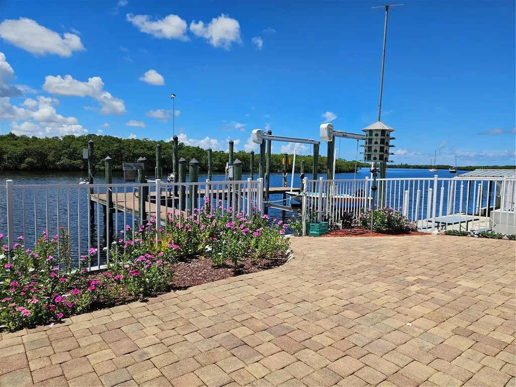 109 Carmelina Street Ruskin FL 33570