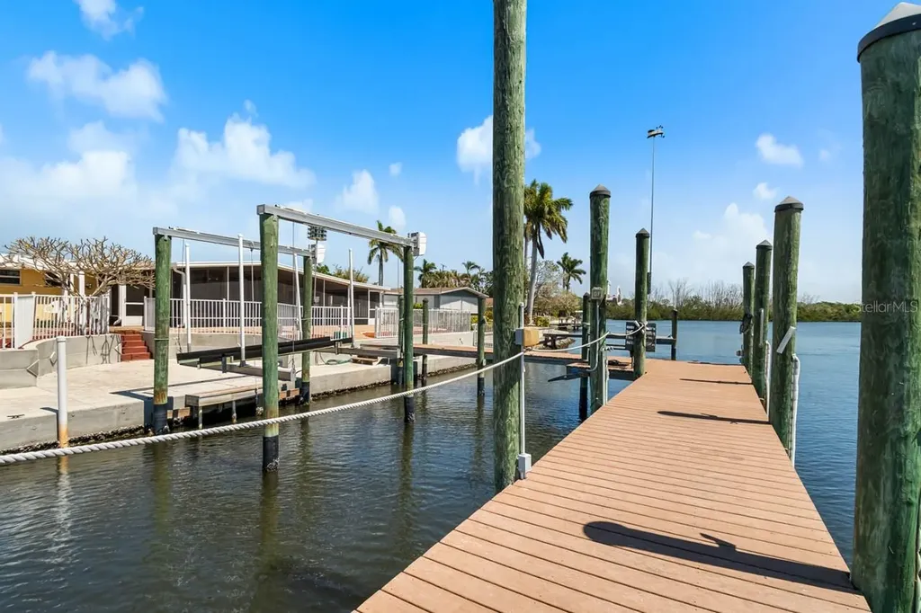 109 Carmelina Street Ruskin FL 33570