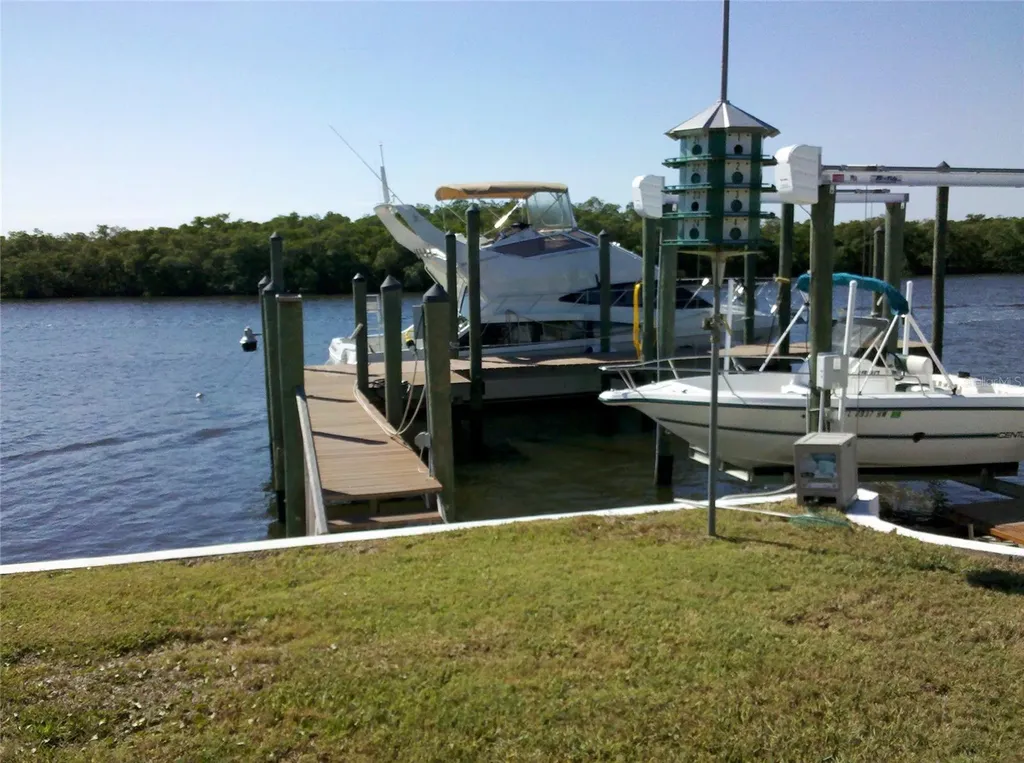 109 Carmelina Street Ruskin FL 33570