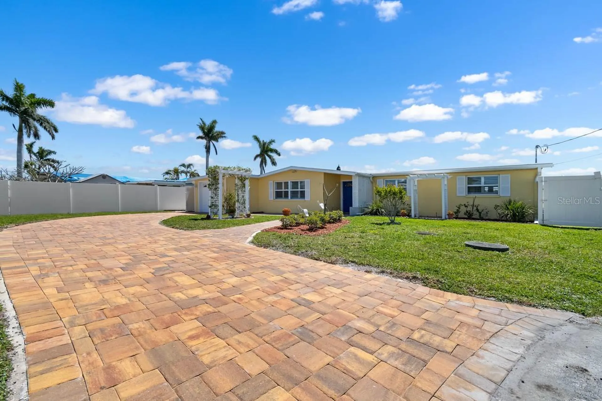 109 Carmelina Street Ruskin FL 33570